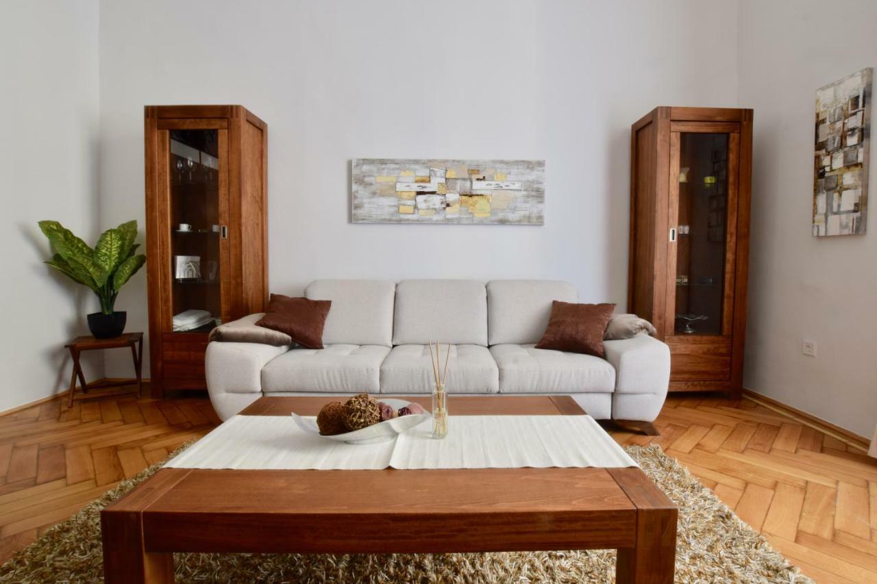 Luxury Apartment By Hi5 - Havas Street Budapest Ngoại thất bức ảnh